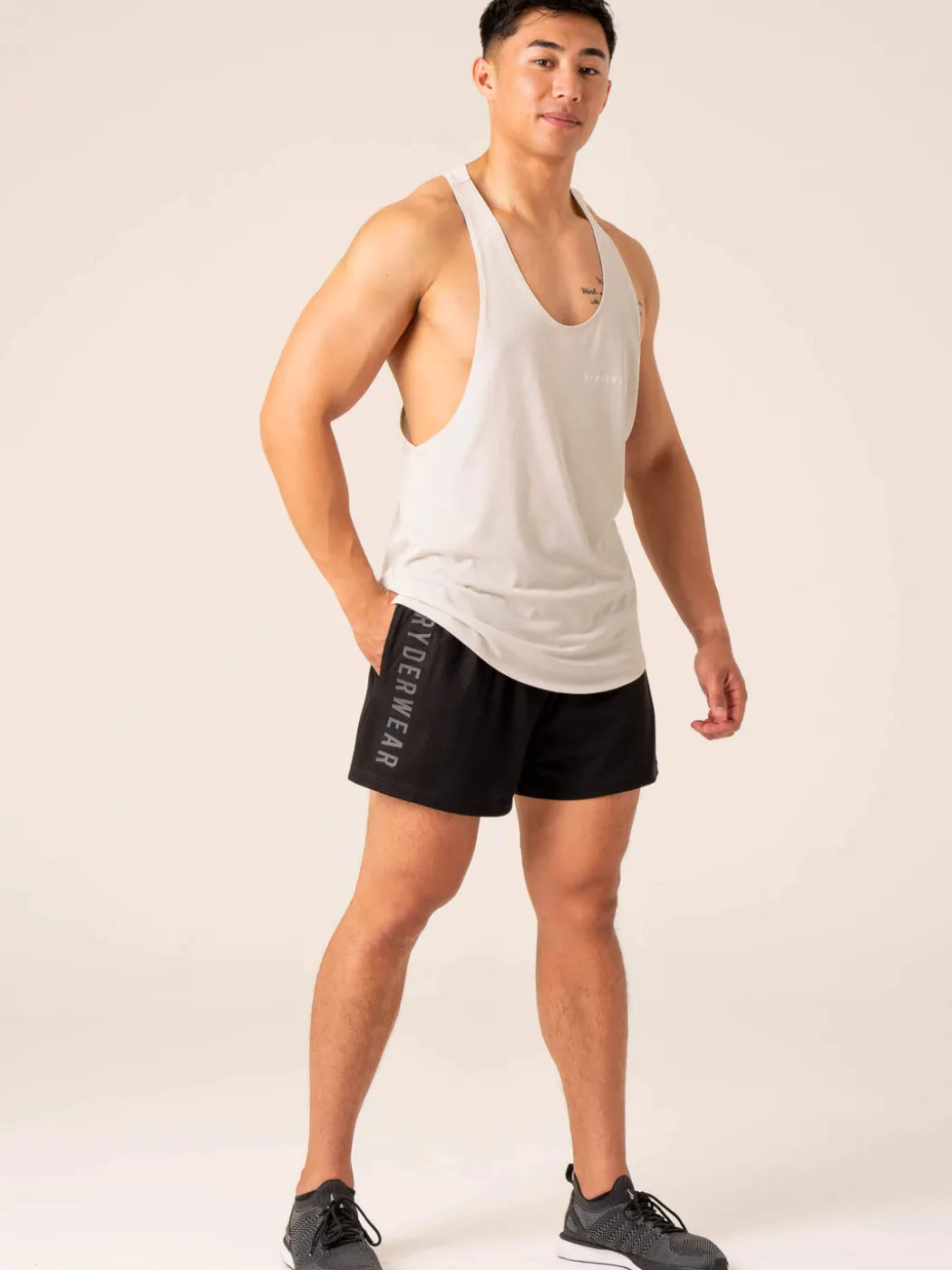 Advance Arnie Short