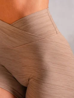 Icon Cross Over Scrunch Shorts