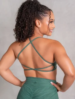 Icon Sports Crop