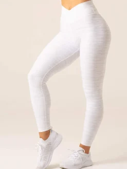 Momentum Cross Over Scrunch Leggings