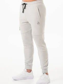 Tech Cargo Pant